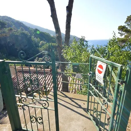 Federica Le Sprizze Marciana Marina (Isola d'Elba)